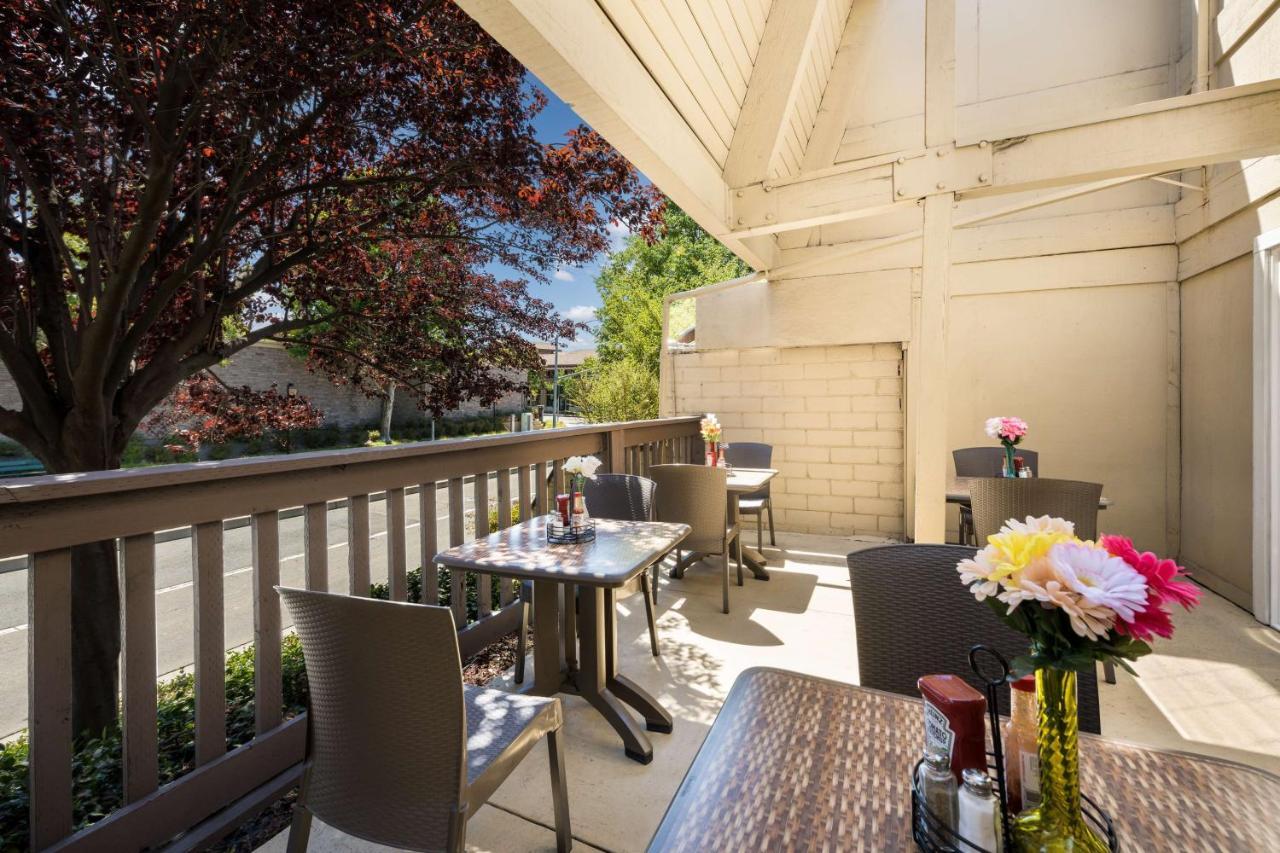 Best Western Danville Sycamore Inn מראה חיצוני תמונה