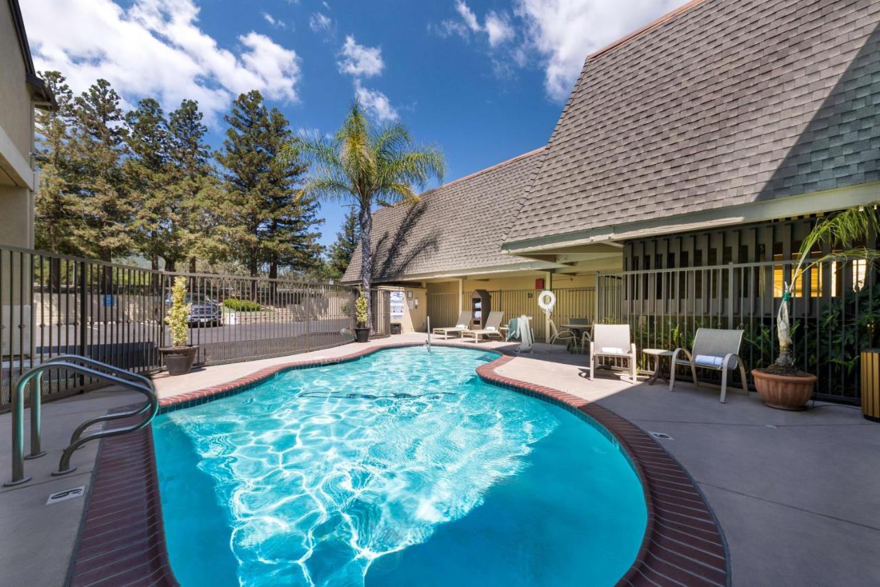 Best Western Danville Sycamore Inn מראה חיצוני תמונה