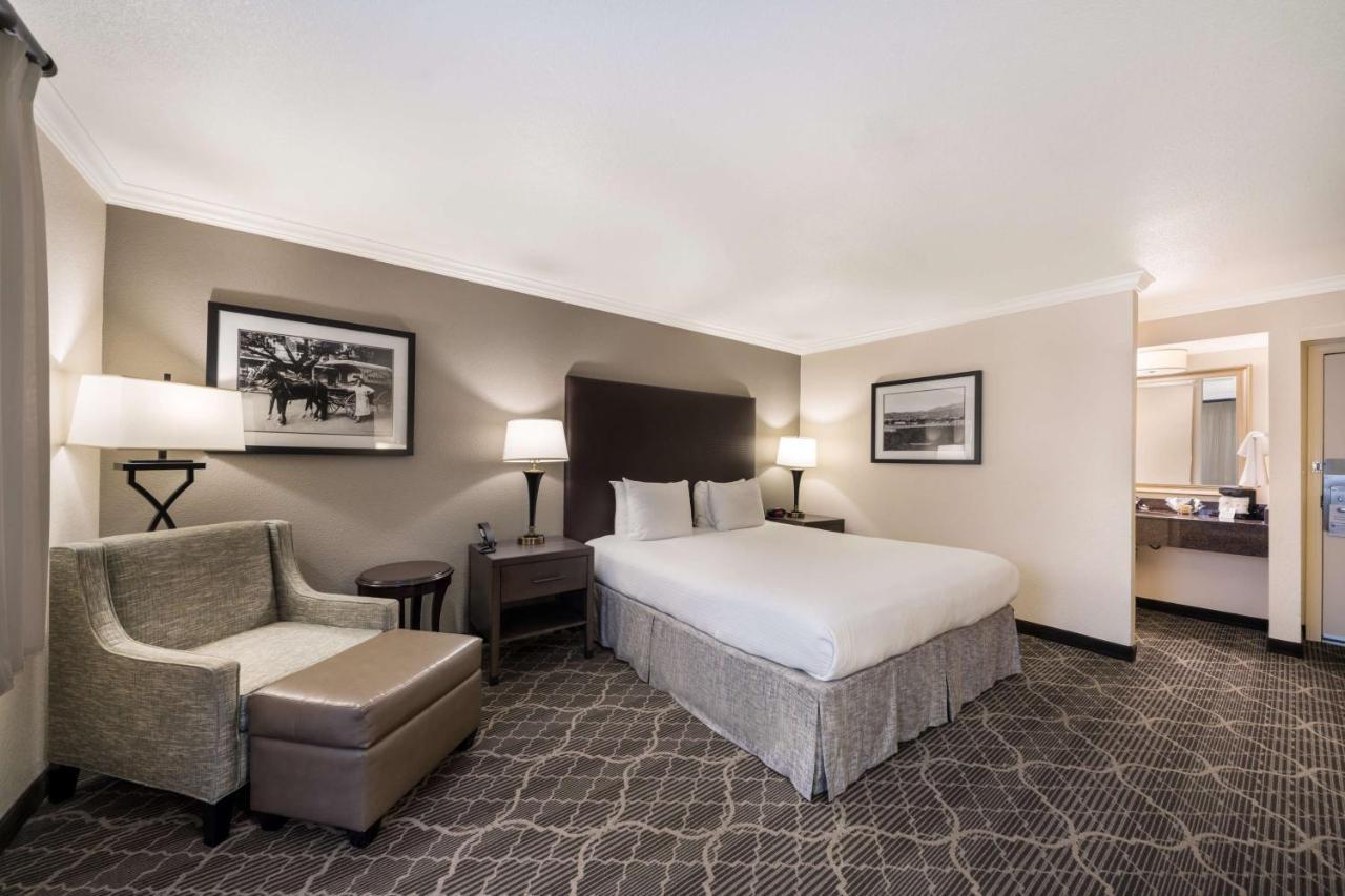 Best Western Danville Sycamore Inn מראה חיצוני תמונה